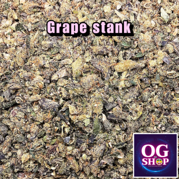 Grape stank (Compound genetics) Sugar leaf + Trichomes เศษดอก + ใบทริมติดไตรโคม
