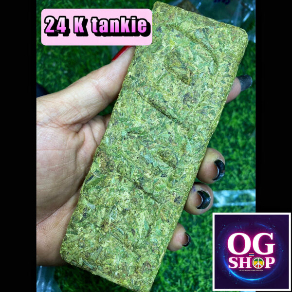 High grade indoor brick weed : 24 k tankie (From BSB genetics) (60% Indica) (Indoor Brick) 100g = 900 ฿ Free Shipping anywhere in Thailand. 2 days for shipping to all Areas.